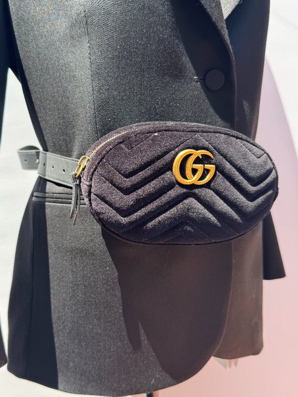 Gucci GG Marmont Matelasse Velvet Belt Bag